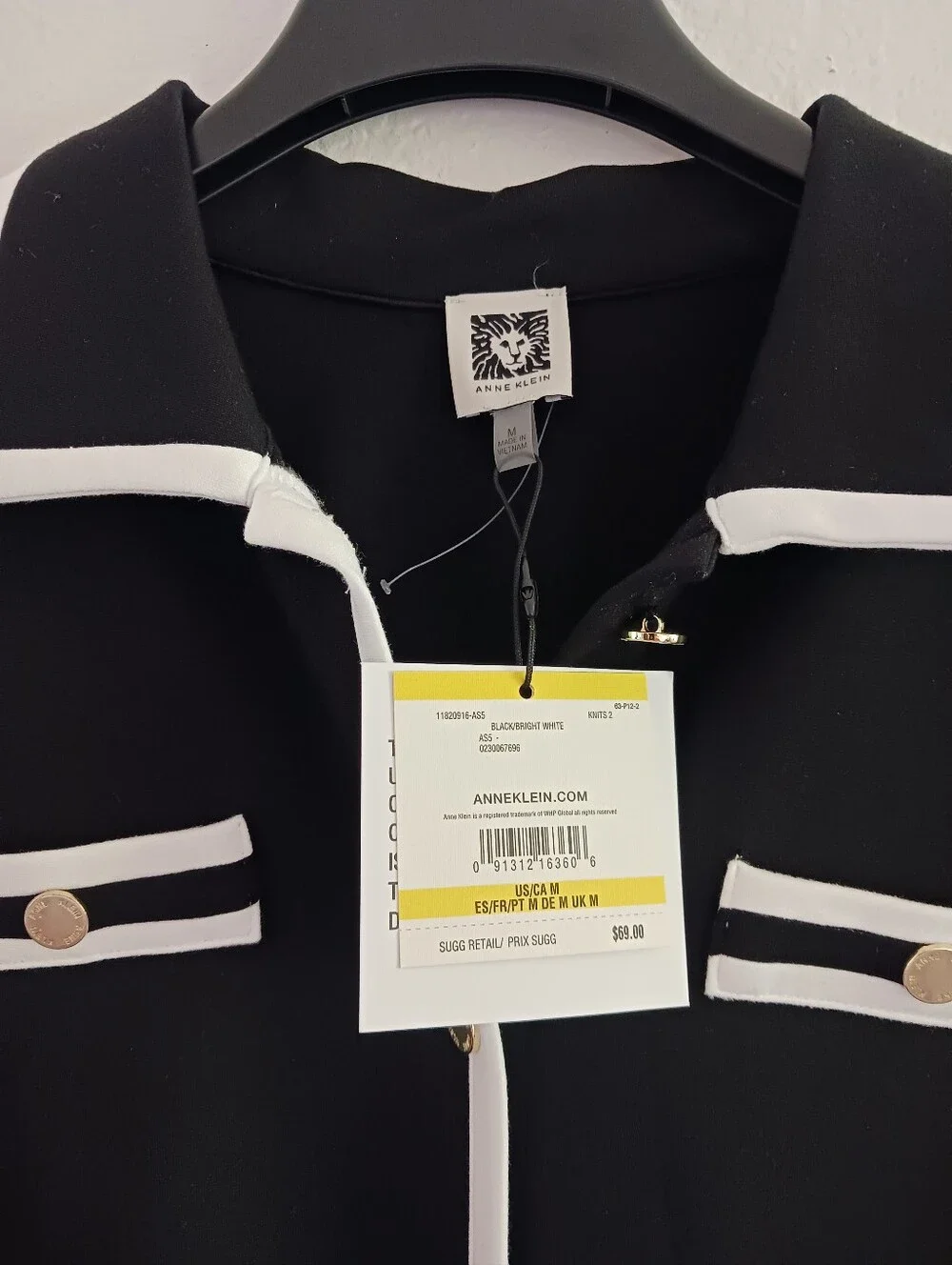 Anne Klein features knit
